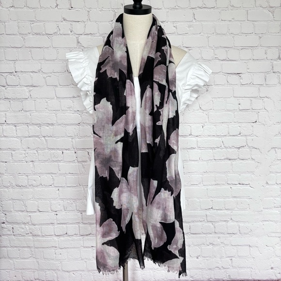 3 Multi-Colored Fashion Scarves - Picture 13 of 15